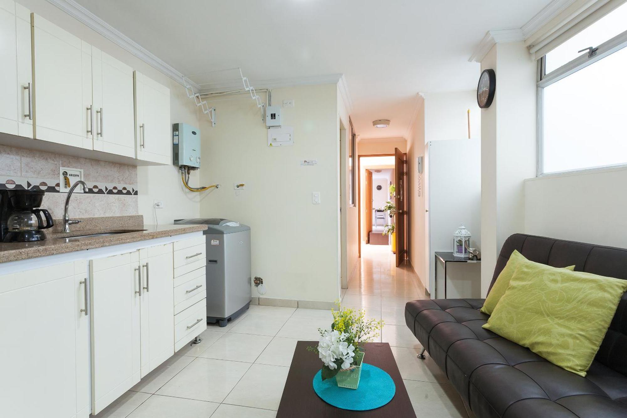 Apartamentos Laureles De La 70 Medellin Bagian luar foto