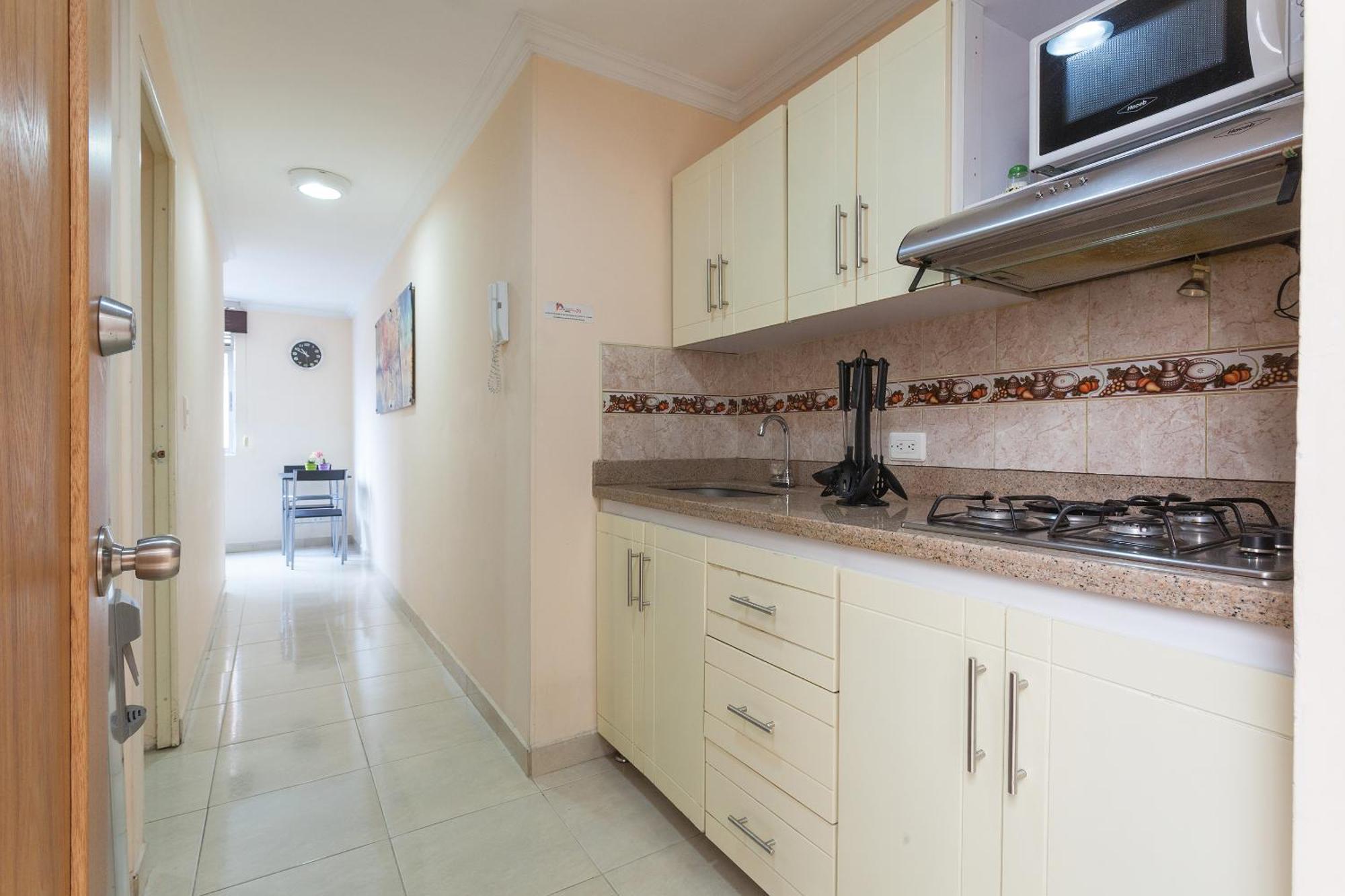 Apartamentos Laureles De La 70 Medellin Bagian luar foto