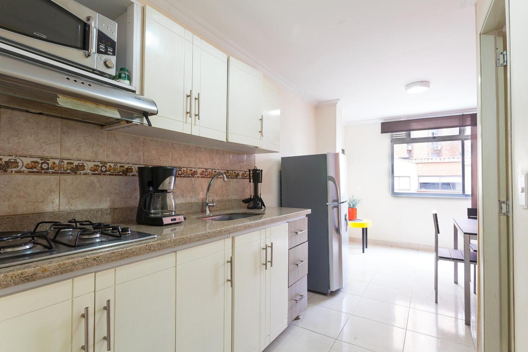 Apartamentos Laureles De La 70 Medellin Bagian luar foto