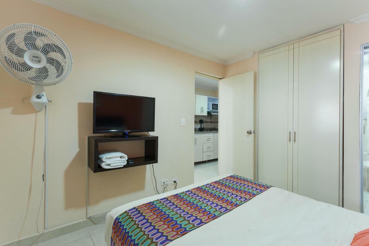 Apartamentos Laureles De La 70 Medellin Ruang foto